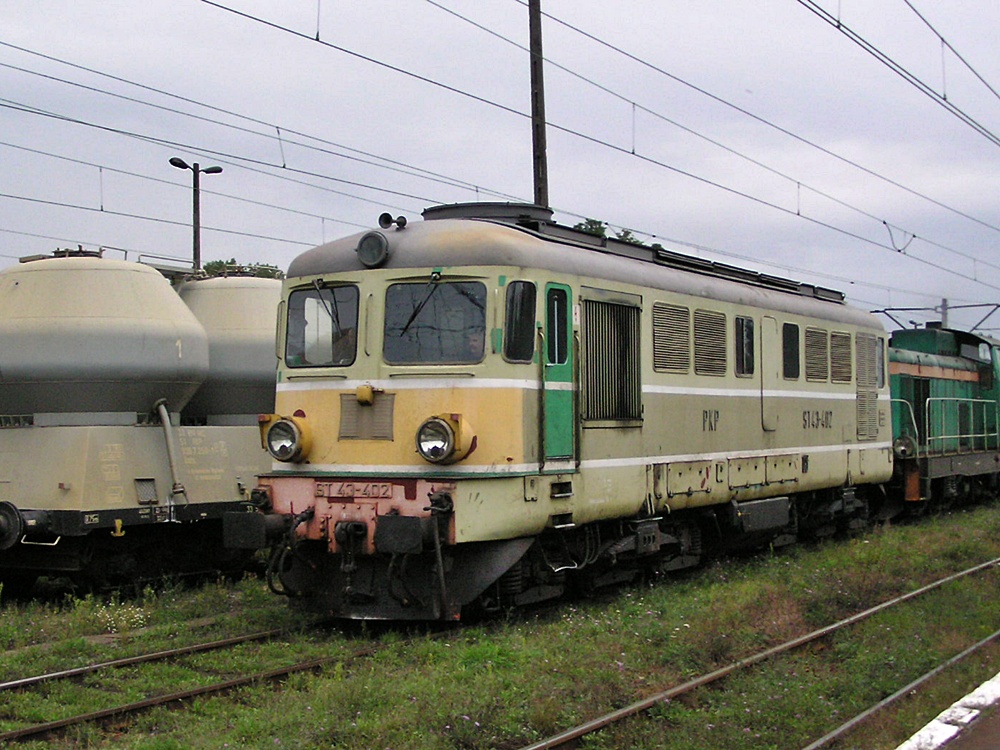 ST43-402